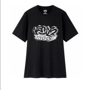 UNIQLO KAWS Woodmark T-Shirt